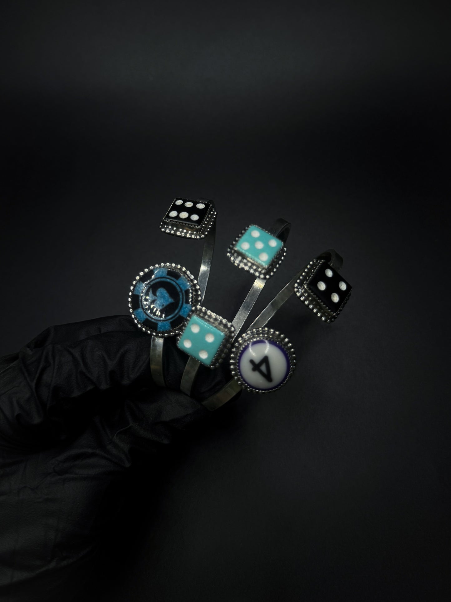 Kingman #5/4 Dice Cuff