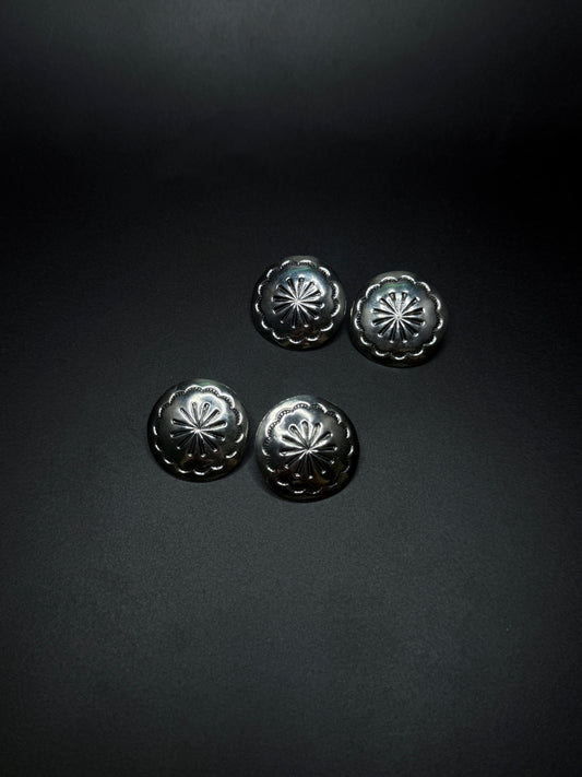 The Luna Studs