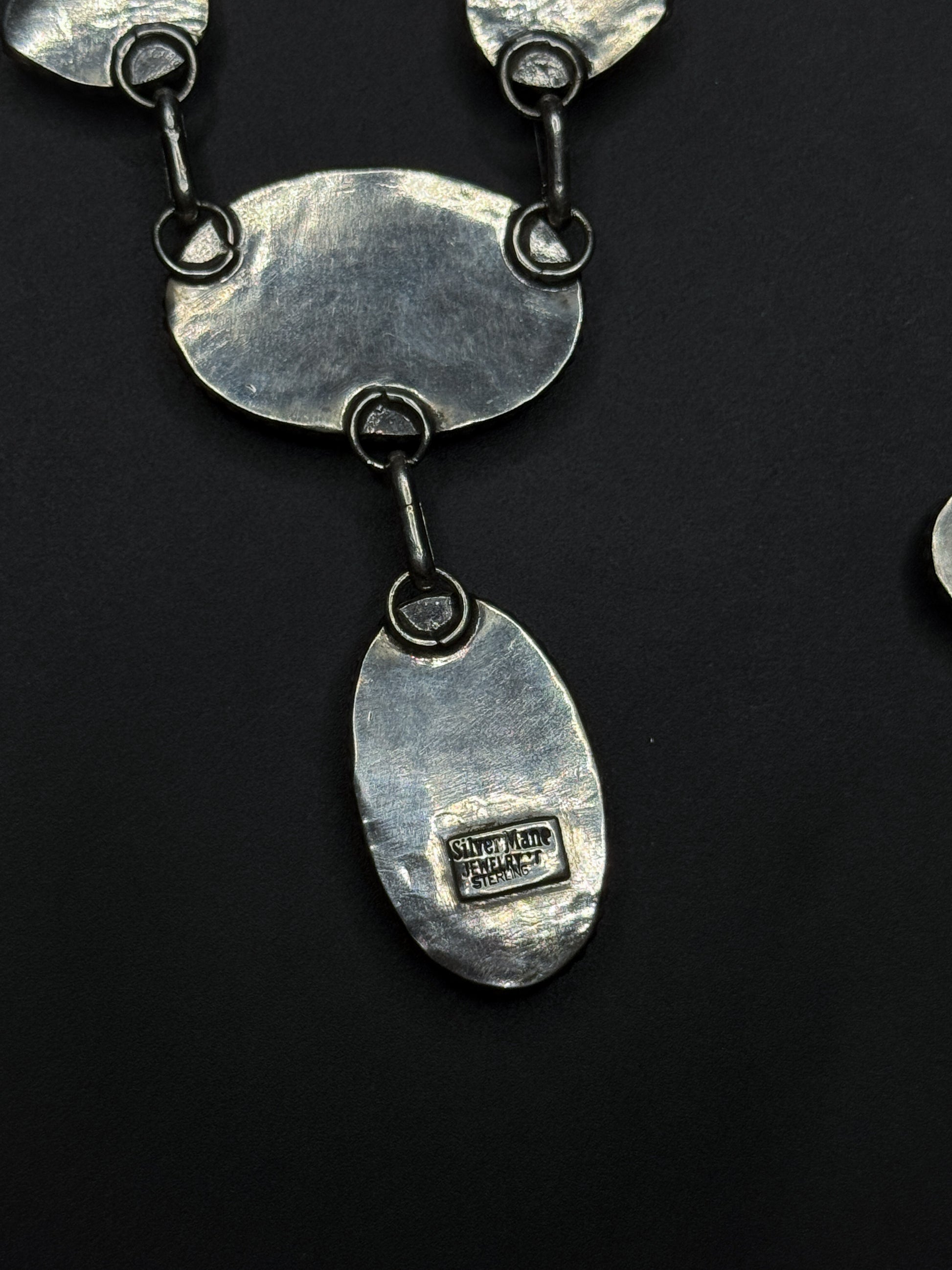 Back plate of onyx necklace. 